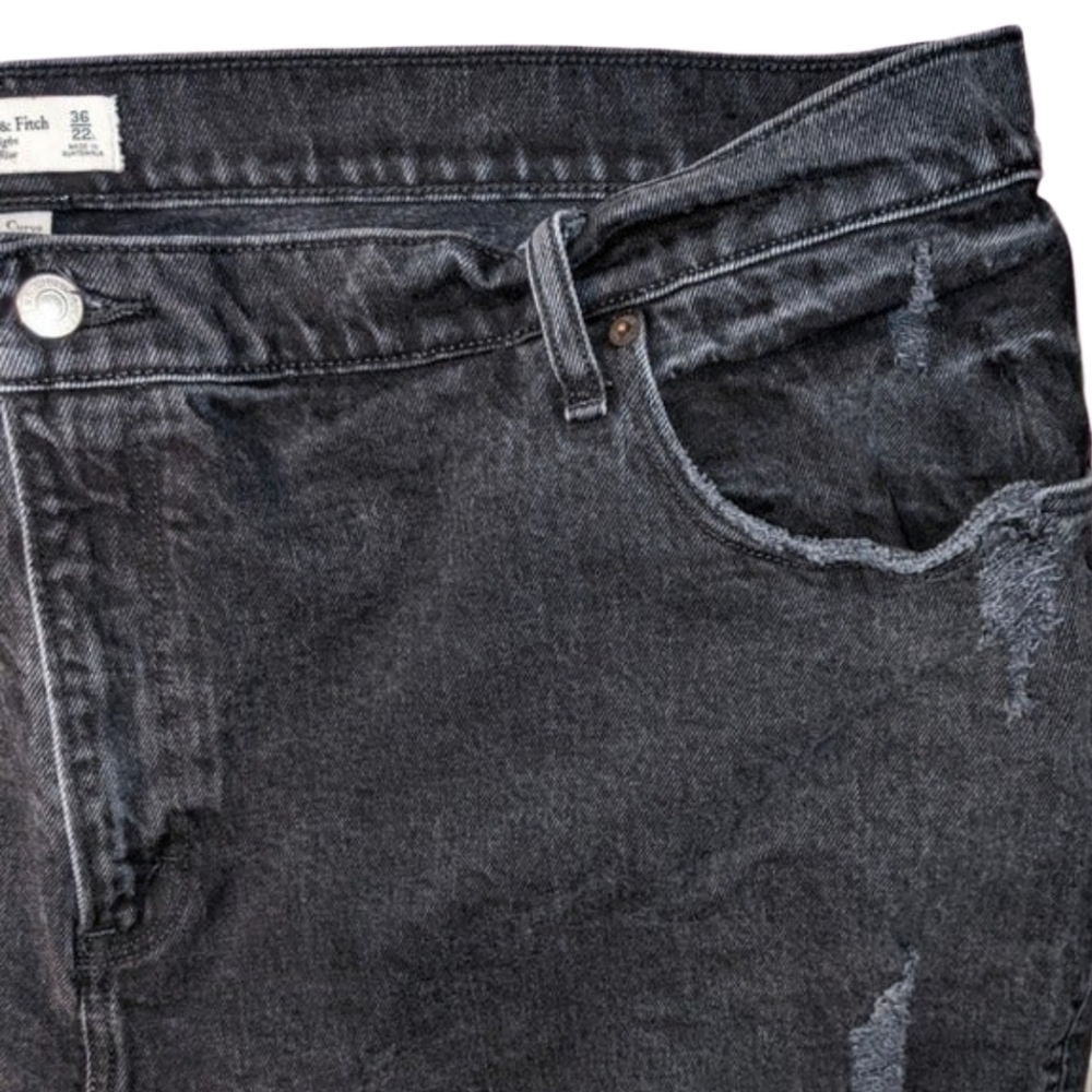 NWOT Abercrombie Plus Curve Love 90's Straight High Rise Jeans, Size 22 Long/36 - Picture 3 of 6